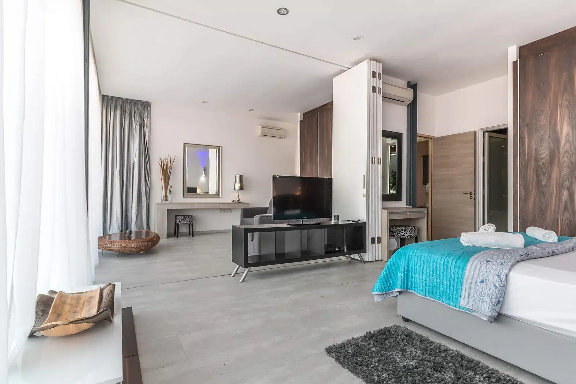 Ruangan dengan AC Ruangan dengan AC