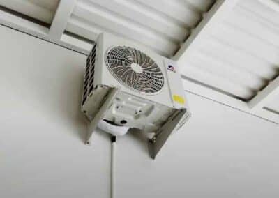 Outdoor AC pada vila